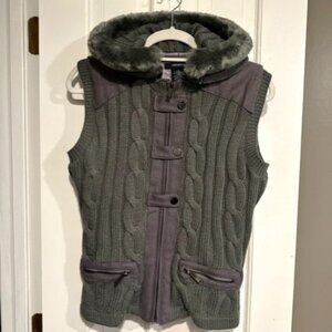 Arden B Hooded Sweater Vest with detachable fur collar